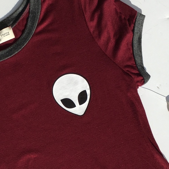French Pastry Alien Graphic T-Shirt Garnet with Charcoal Trim - Picture 4 of 4